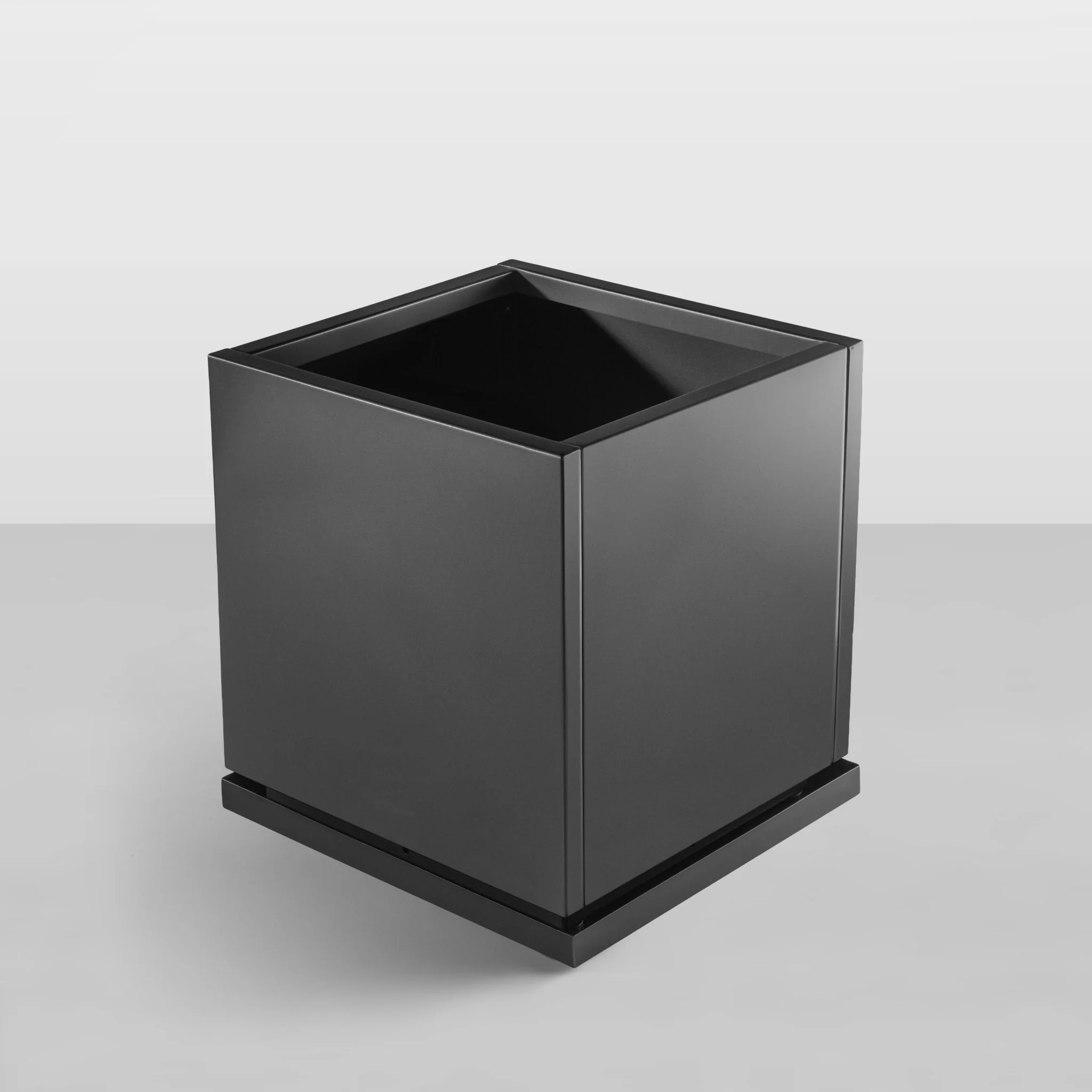 H Potter Willow 17" Gray Square Metal Planter with Drip Tray | Indoor Outdoor Planter - Image 9