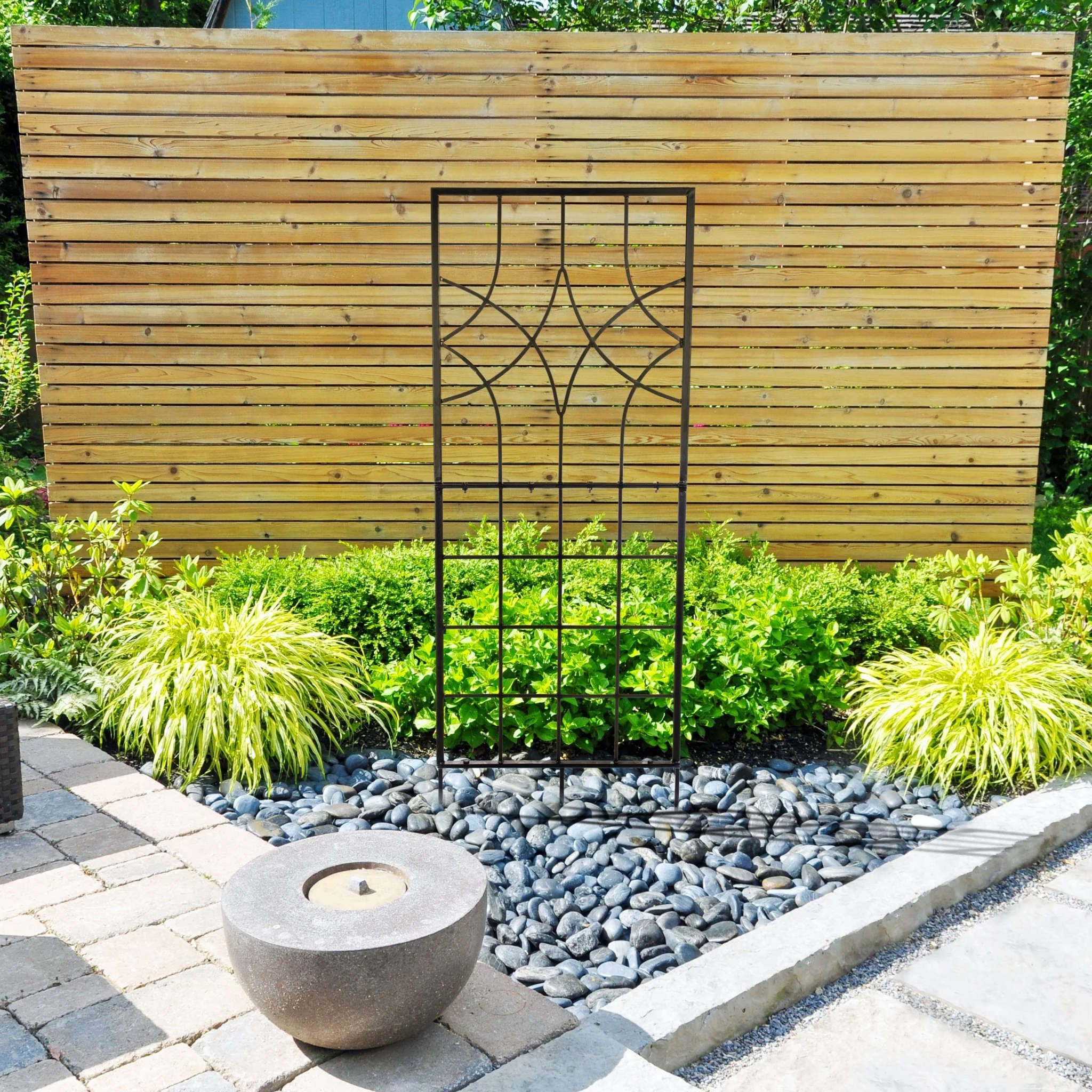 H Potter Geometric Iron Garden Trellis – Small 58" Tall Black Powder-Coated Finish - Image 3
