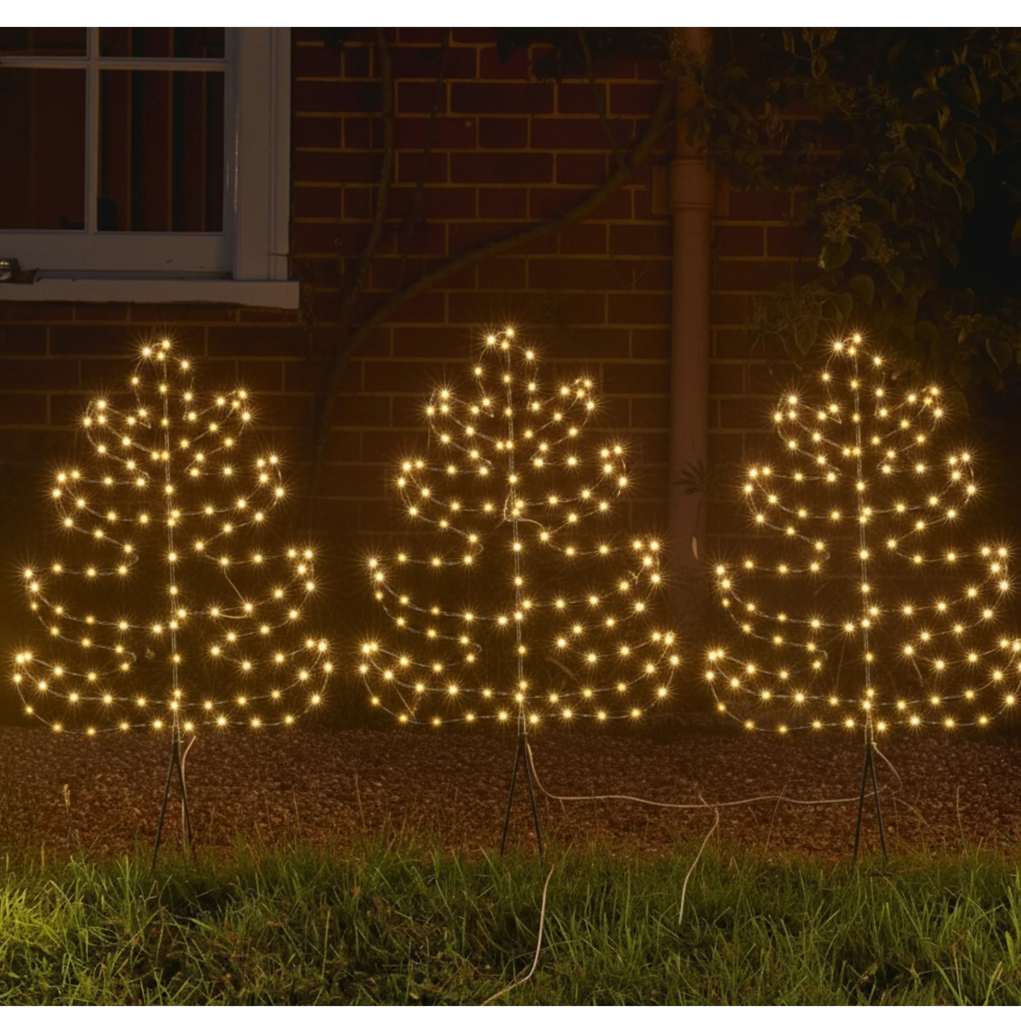 H Potter Solar Illuminated Estate Leaf Garden Light Large - Image 13