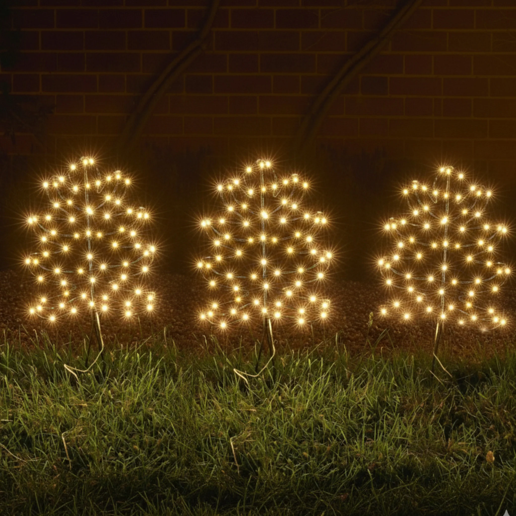 H Potter Solar Illuminated Estate Leaf Garden Light Large - Image 16