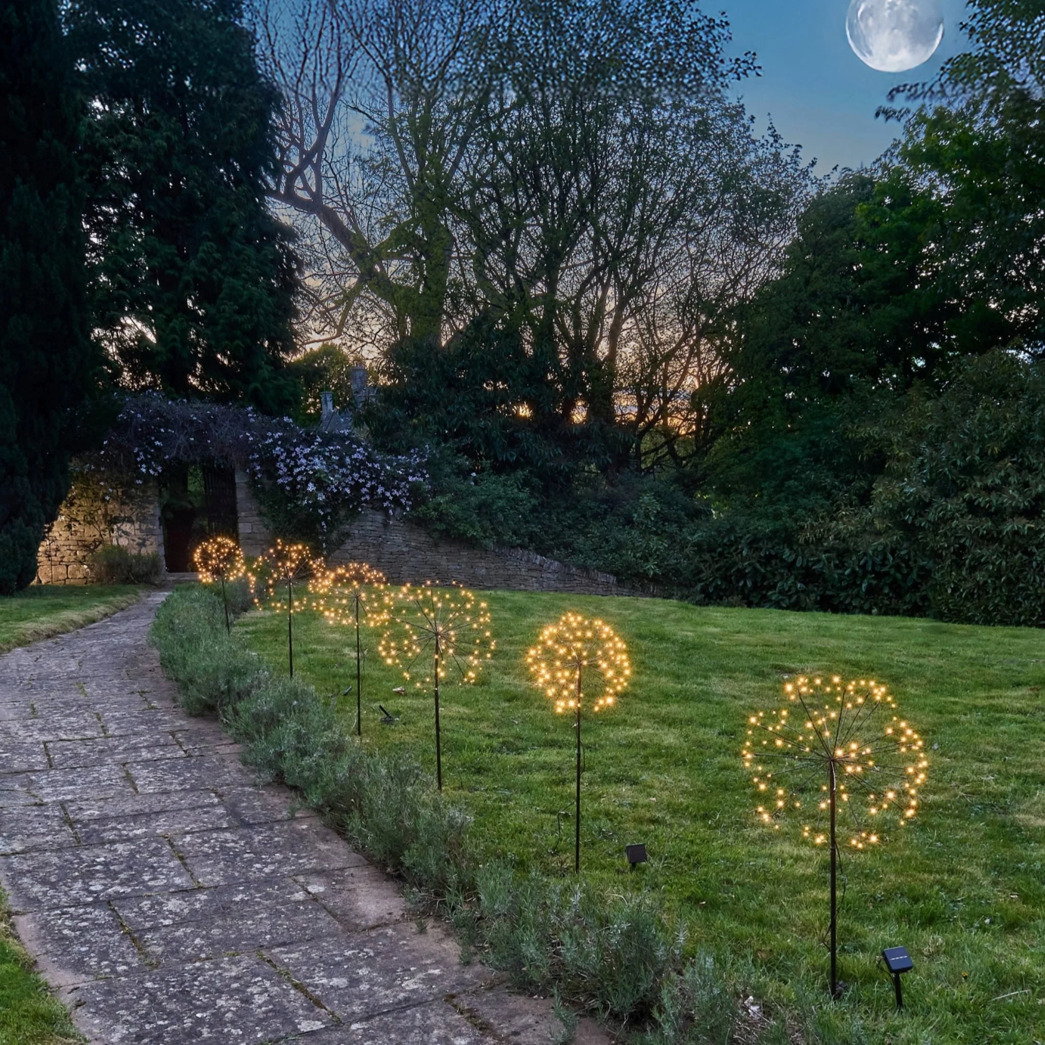 H Potter Solar Golden Bloom Garden Light Large - Image 6
