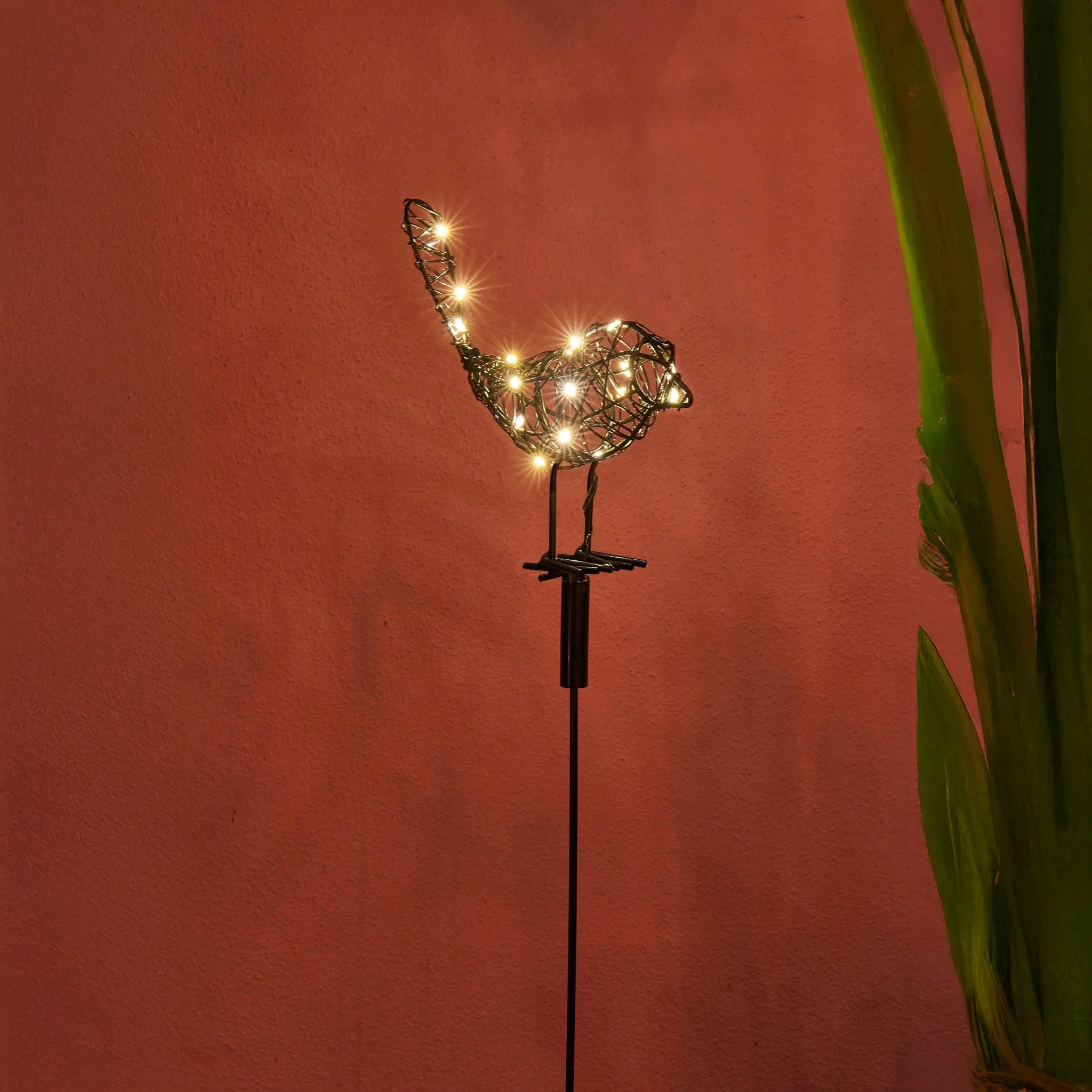 H Potter Solar Sparrow Garden Stake Light – Metal Bird with 20 LEDs - Image 3