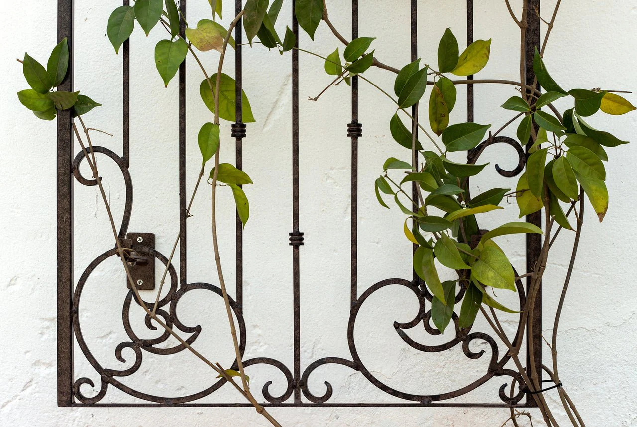 H Potter Legacy Wall Trellis - Set of 3 – 6 Ft Tall Iron Garden Screen - Charcoal Brown - Image 9