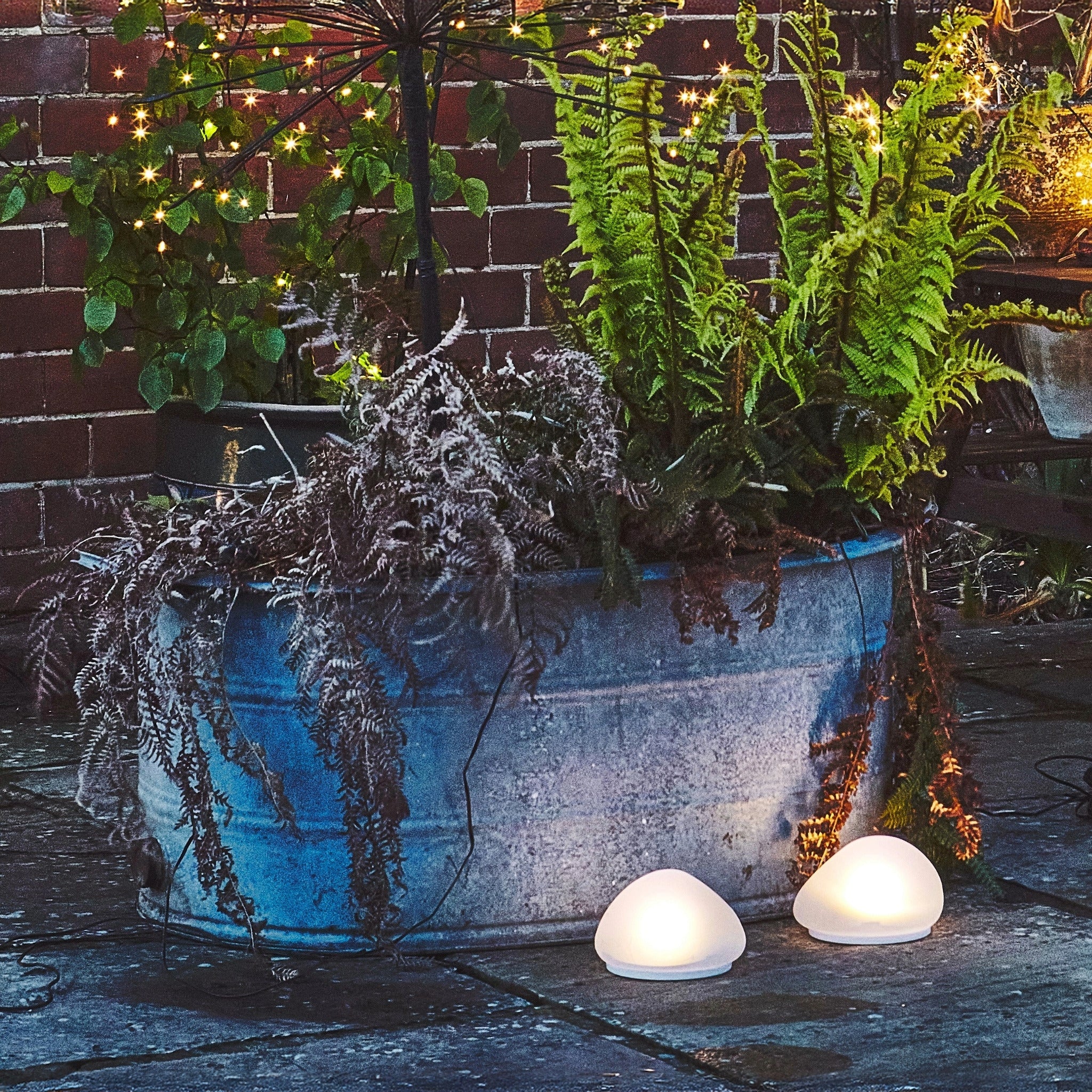 H Potter Solar Glass Riverstone Rock Light – Warm LED Outdoor Garden Accent (Large or Small) - Image 3