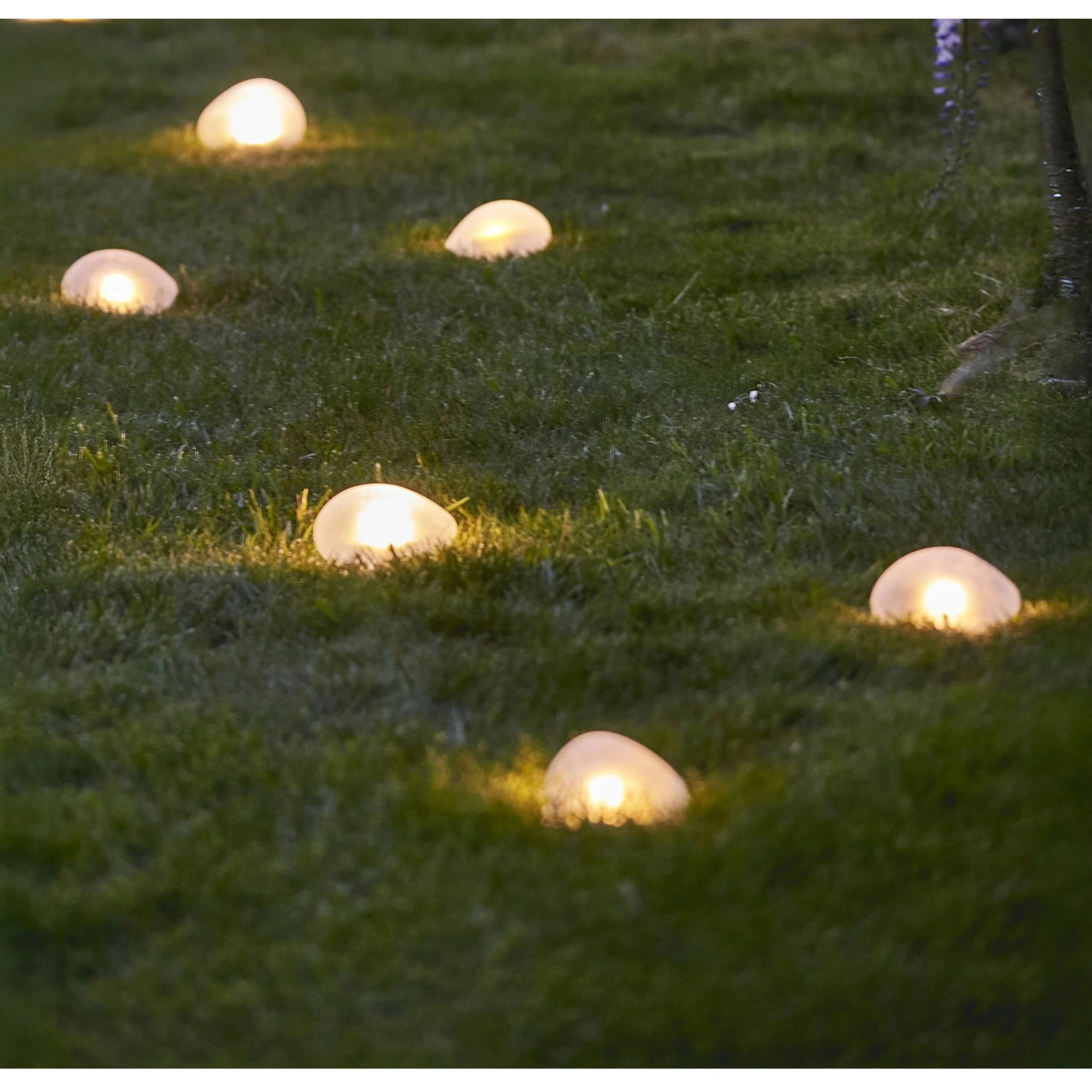 H Potter Solar Glass Riverstone Rock Light – Warm LED Outdoor Garden Accent (Large or Small) - Image 8